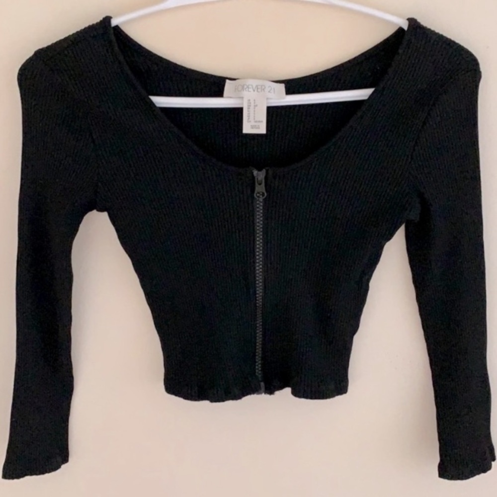 Forever 21 Long Sleeve Zipper Crop Top | NWOT